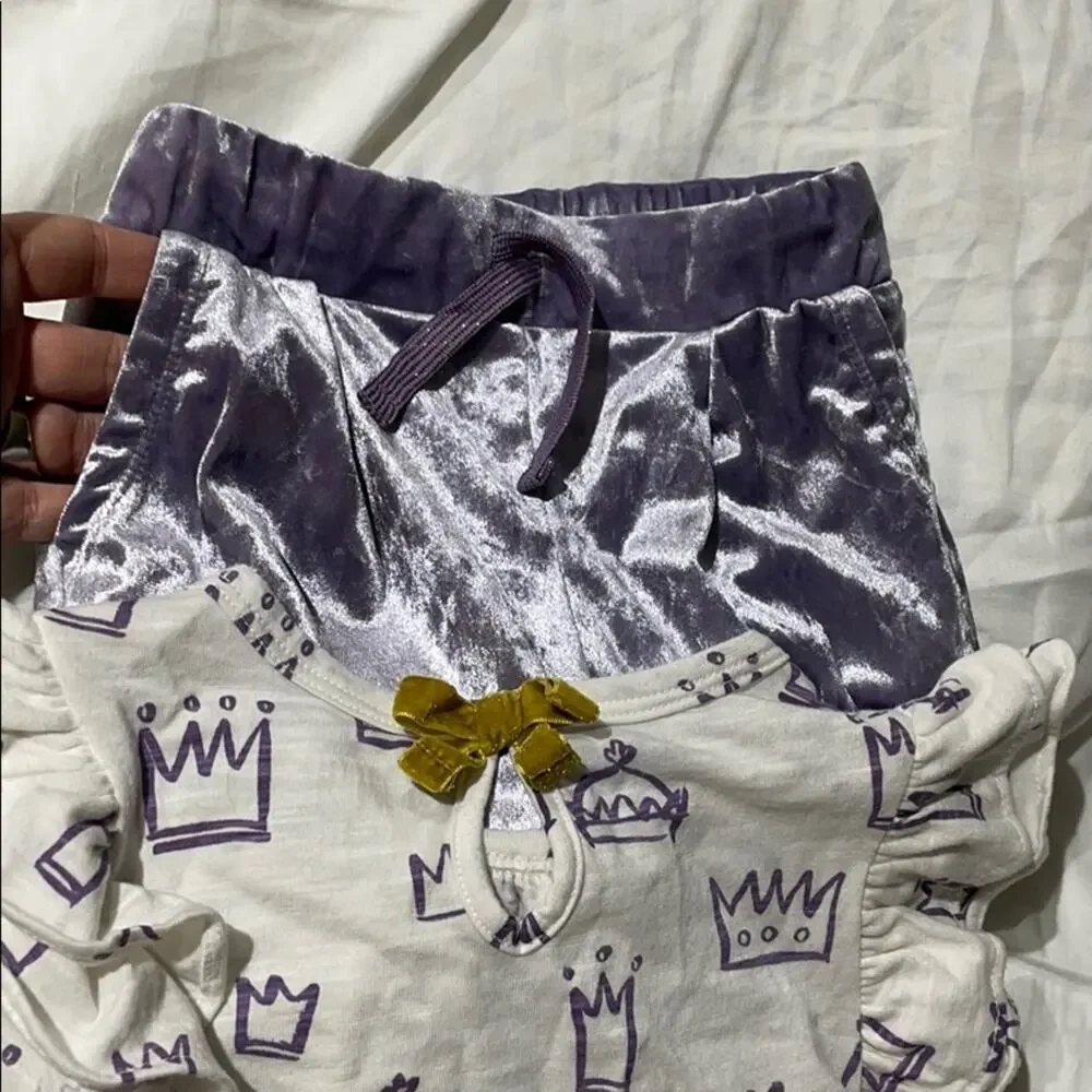 Oshkosh 4t lavender crown outfit worn once